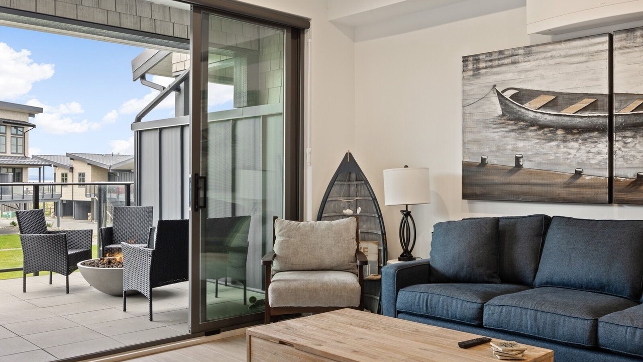 Photo of Livingroom in Black Creek