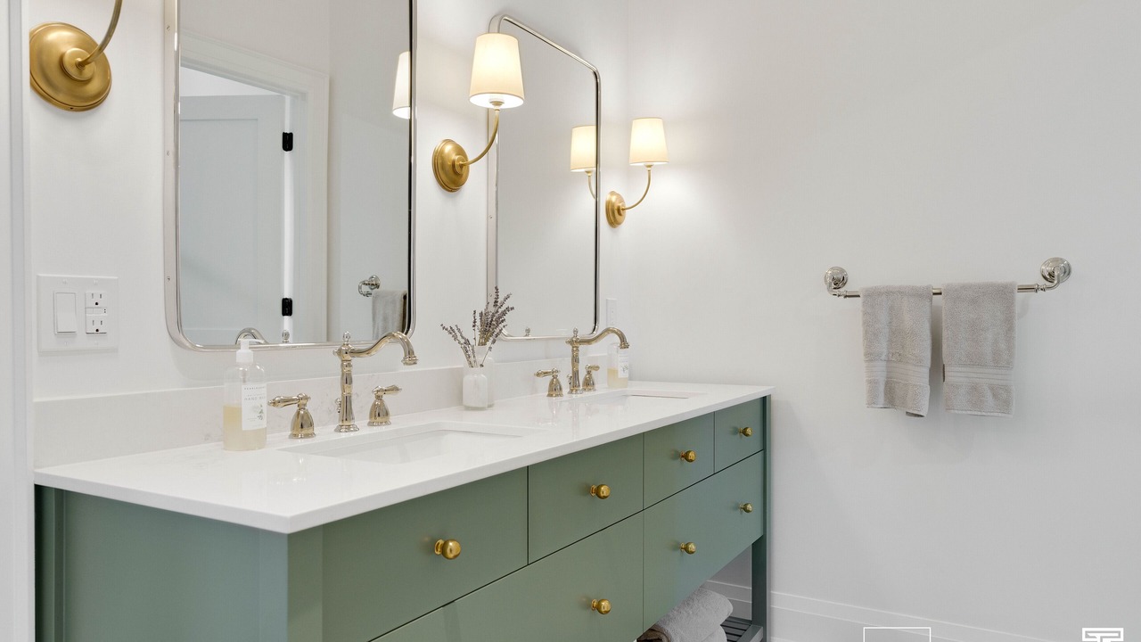 Photo of Bathroom in Georgian Bay