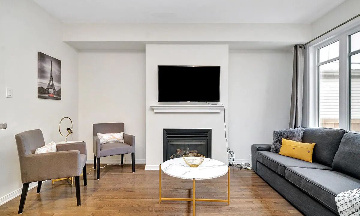 Photo of Livingroom in Ottawa Division