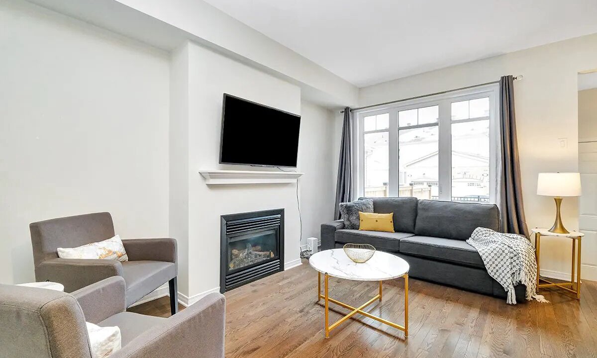 Photo of Livingroom in Ottawa Division