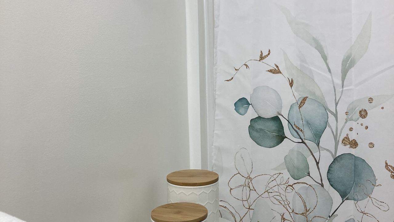 Photo of Bathroom in North Saanich
