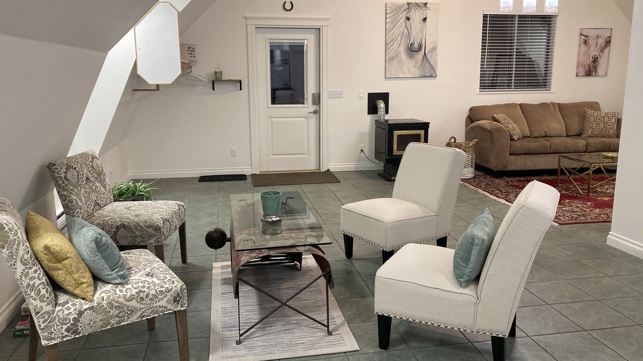 Photo of Livingroom in North Saanich