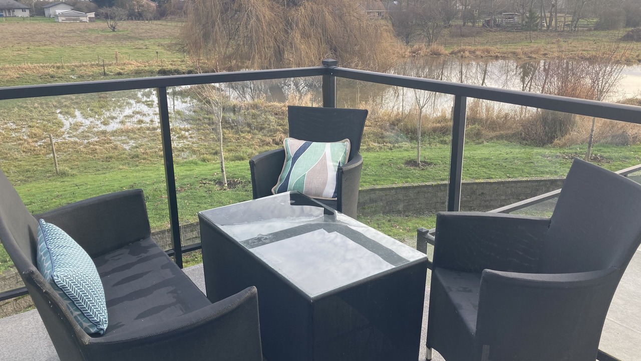 Photo of Patio Balcony in North Saanich