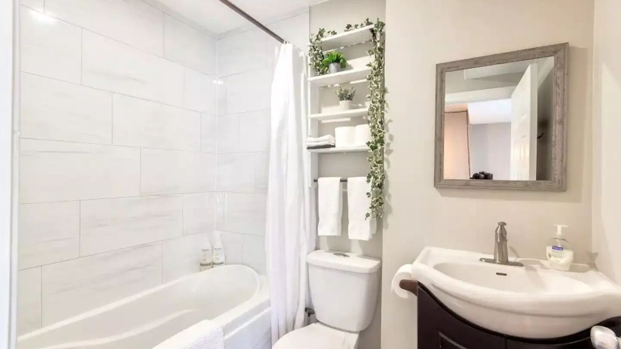 Photo of Bathroom in Downtown Gatineau