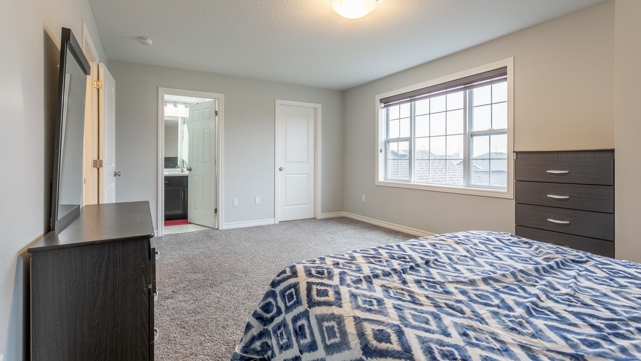 Photo of Bedroom in Ingersoll