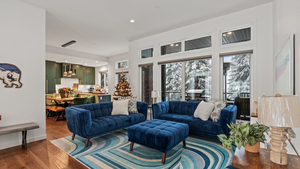 Photo of Livingroom in Silver Star Mountain