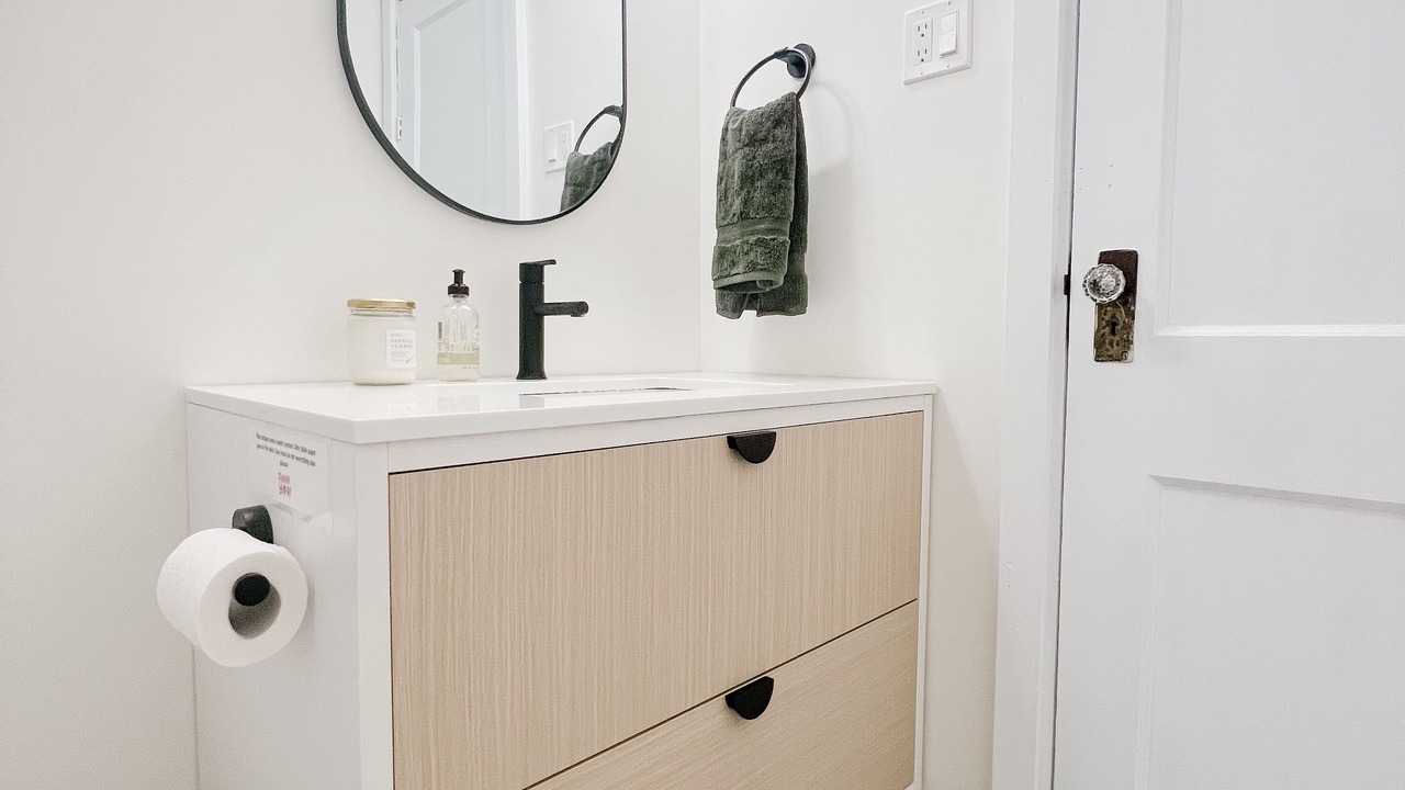 Photo of Bathroom in Marmora and Lake