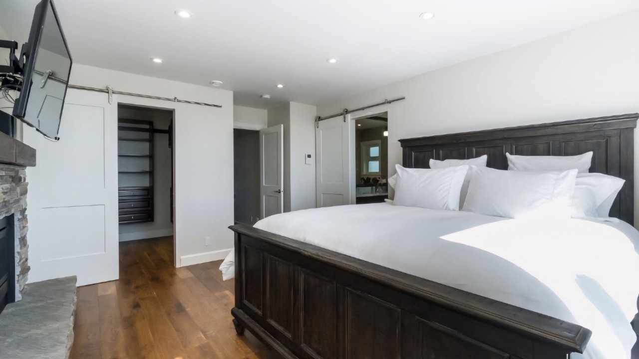 Photo of Bedroom in White Rock