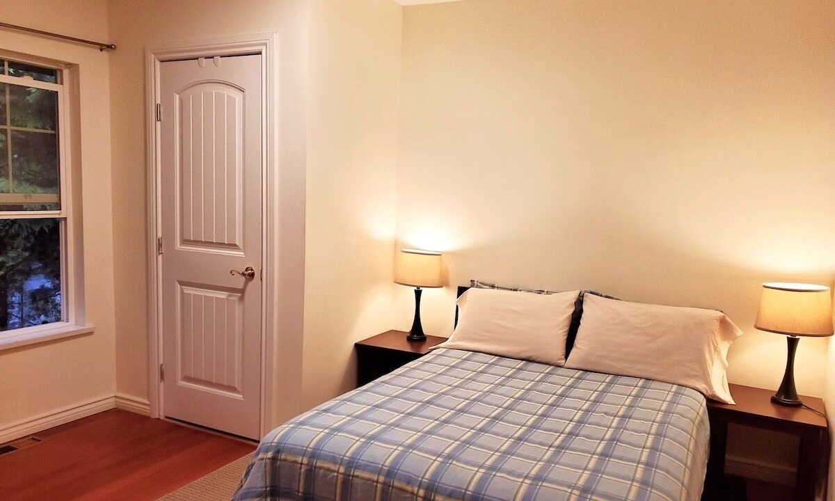 Photo of Bedroom in Britannia Beach