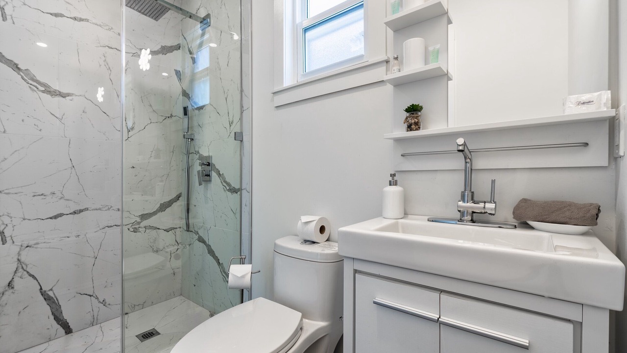 Photo of Bathroom in Wainfleet