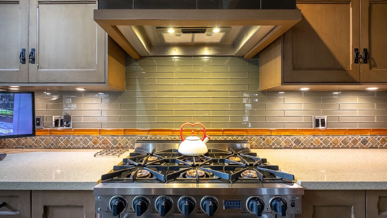 Photo of Kitchen in Cultus Lake