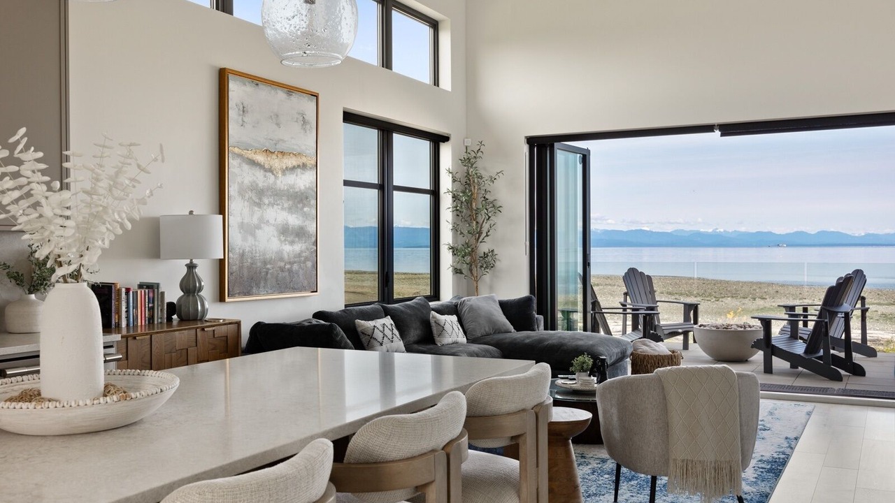 Photo of Livingroom in Black Creek