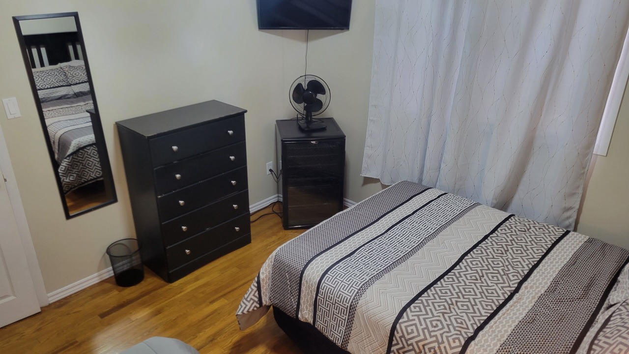 Photo of Bedroom in Ottawa Division