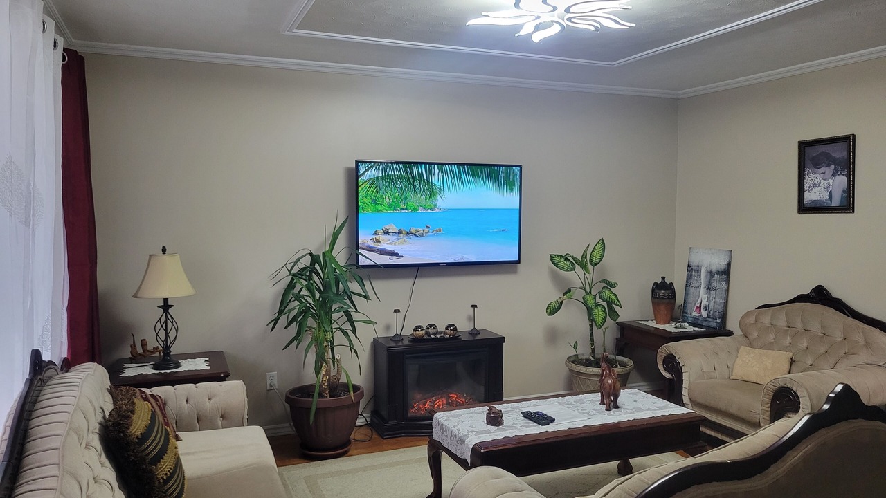 Photo of Livingroom in Ottawa Division