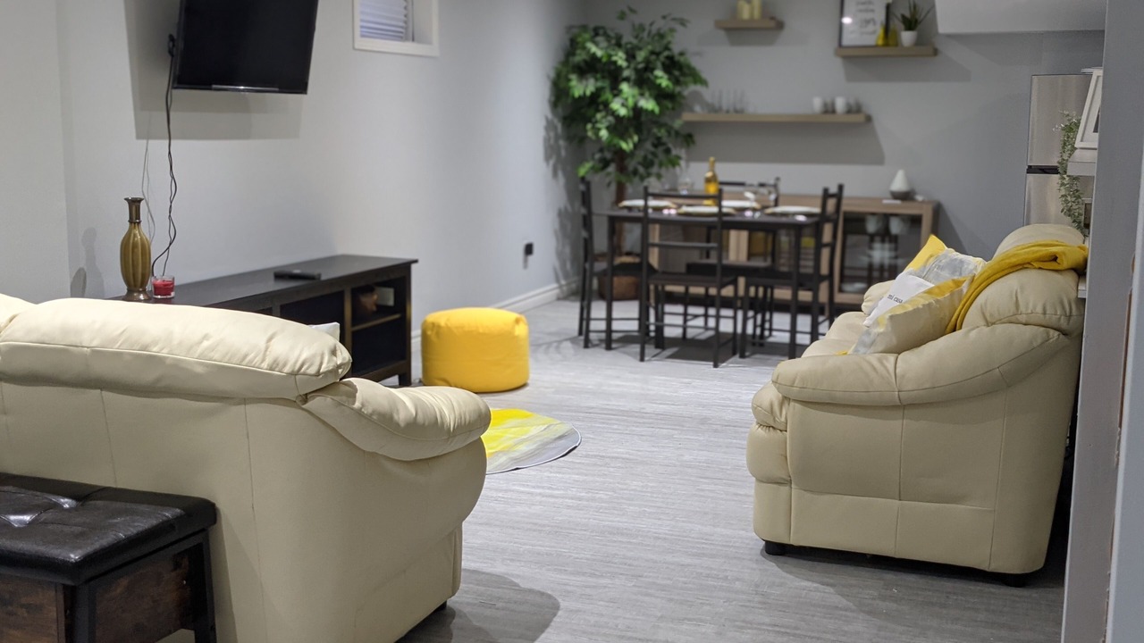 Photo of Livingroom in Pickering