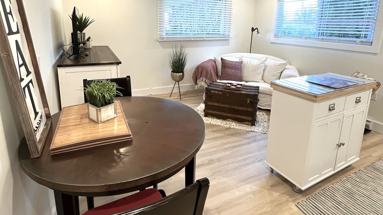 Photo of Bedroom in Colwood