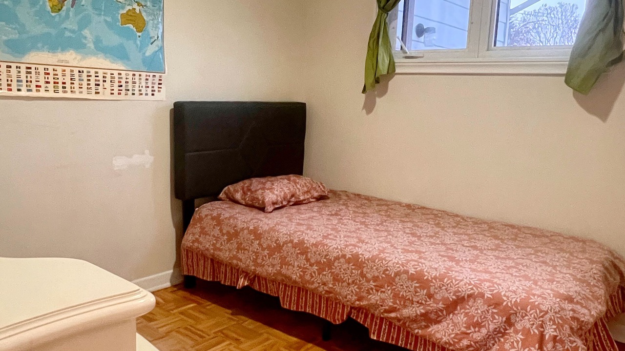 Photo of Bedroom in Laval