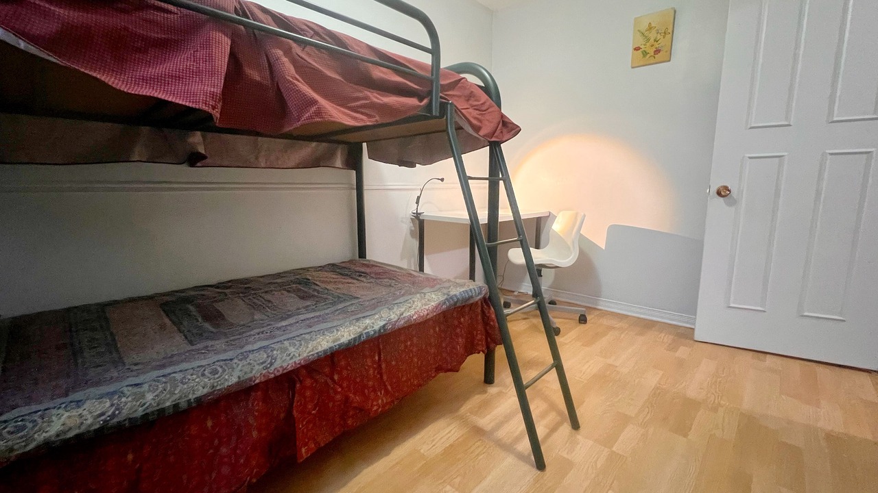 Photo of Bedroom in Laval