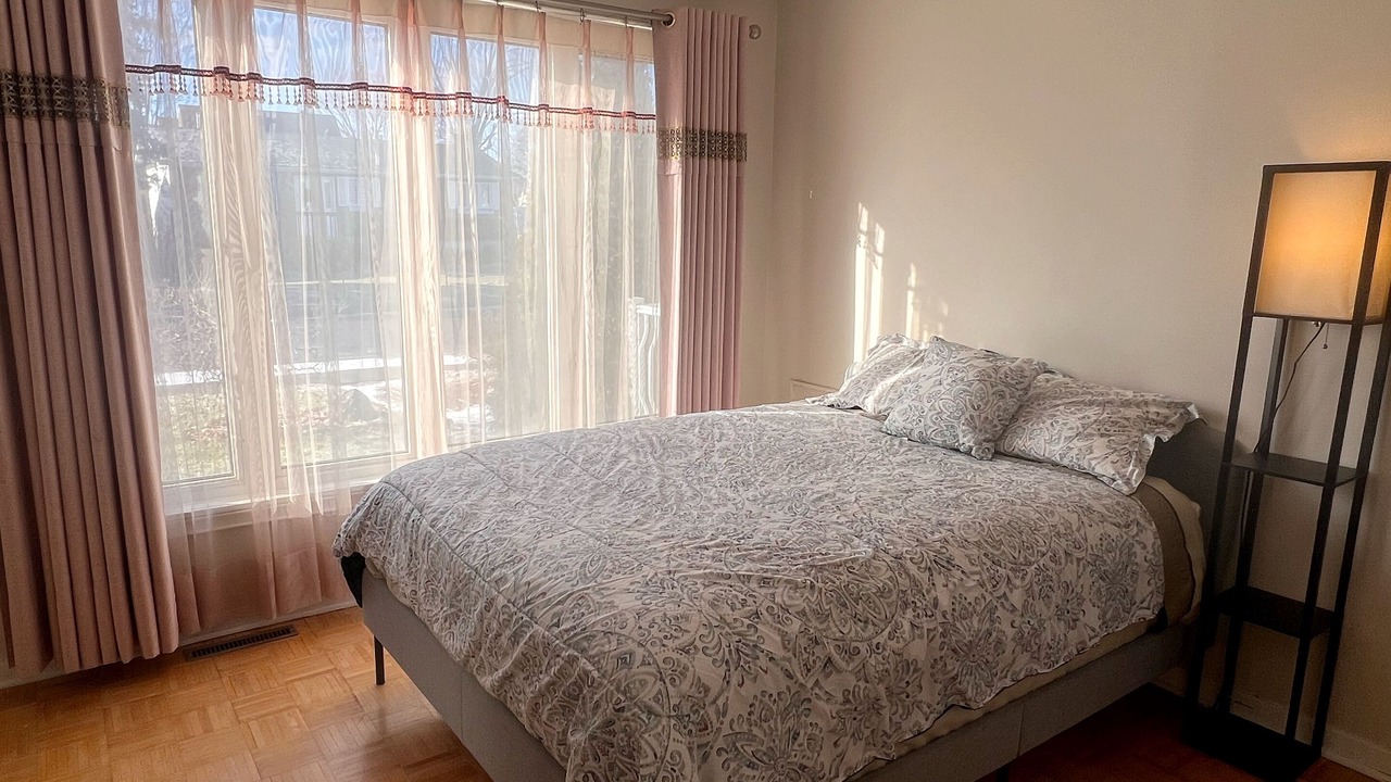 Photo of Bedroom in Laval