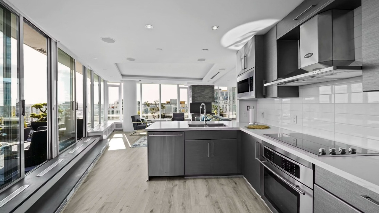 Photo of Kitchen in Crosstown