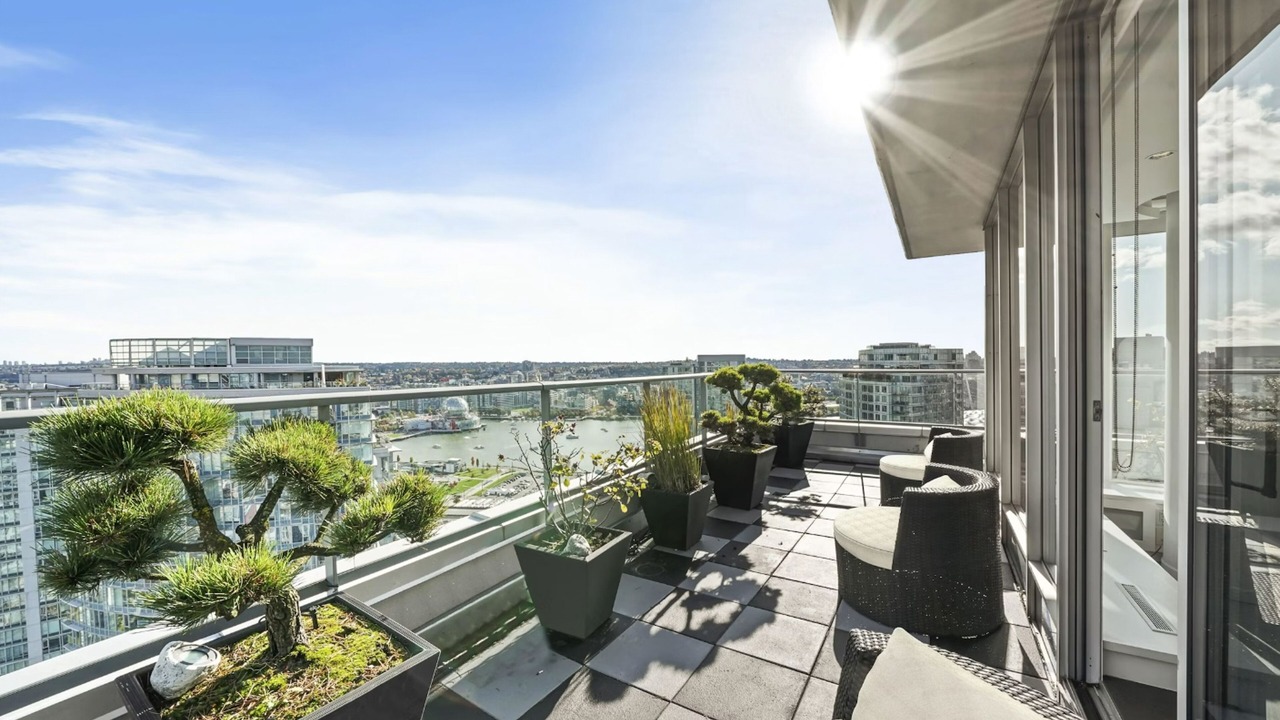 Photo of Patio Balcony in Crosstown
