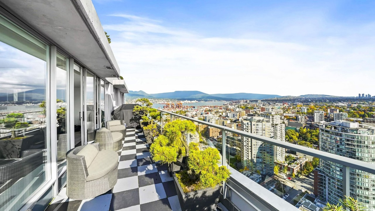 Photo of Outdoor in Crosstown
