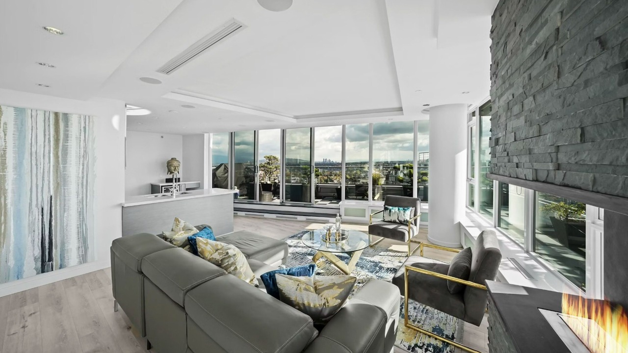 Photo of Livingroom in Crosstown