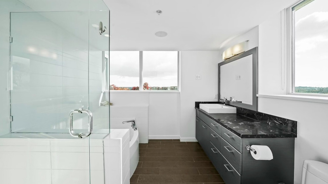Photo of Bathroom in Crosstown