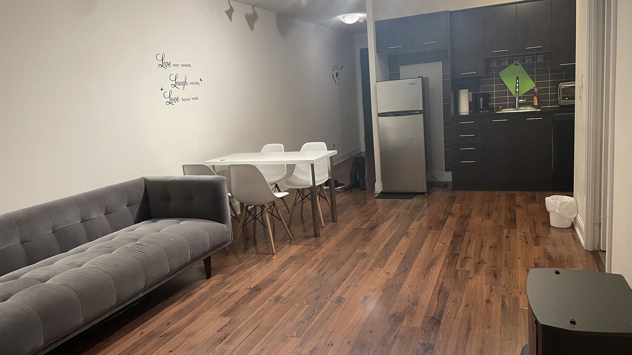 Photo of Livingroom in Agincourt