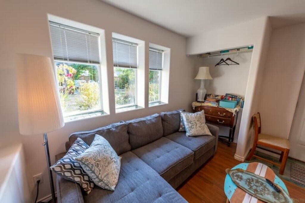 Photo of Livingroom in White Rock