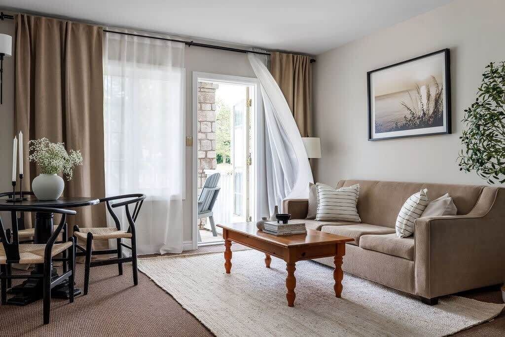 Photo of Livingroom in Oro-Medonte