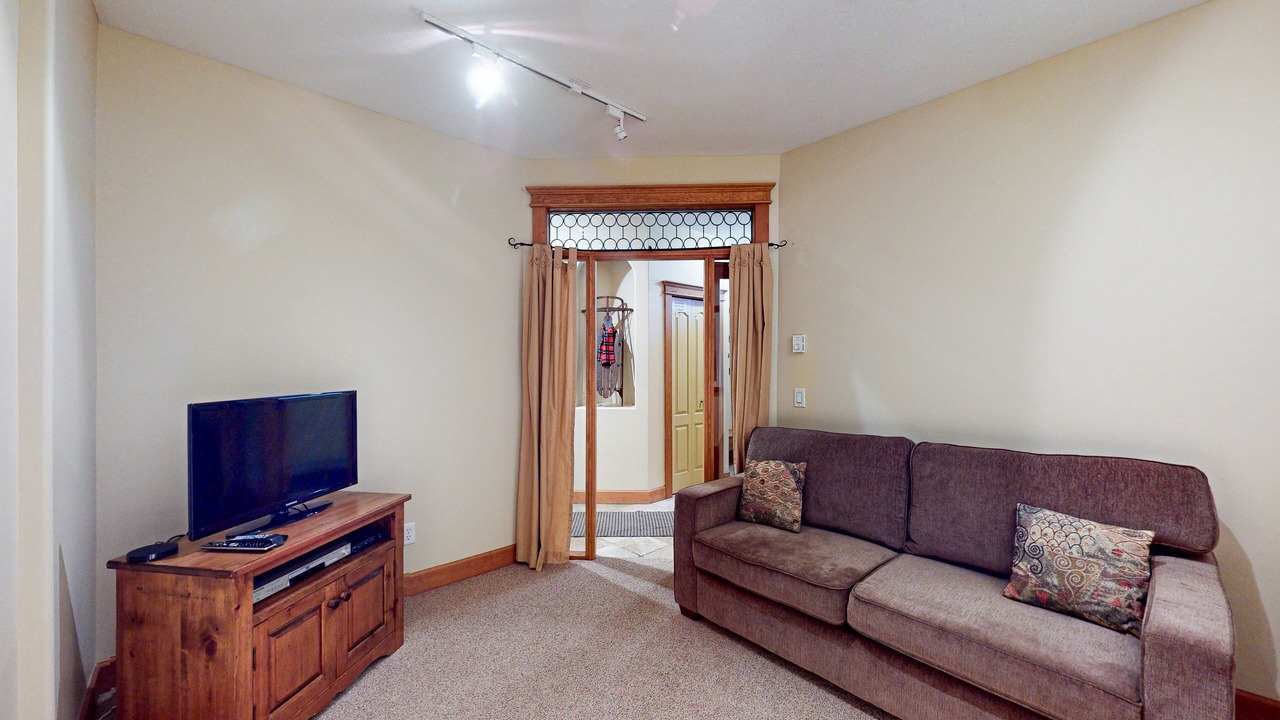 Photo of Livingroom in Big White Ski Resort