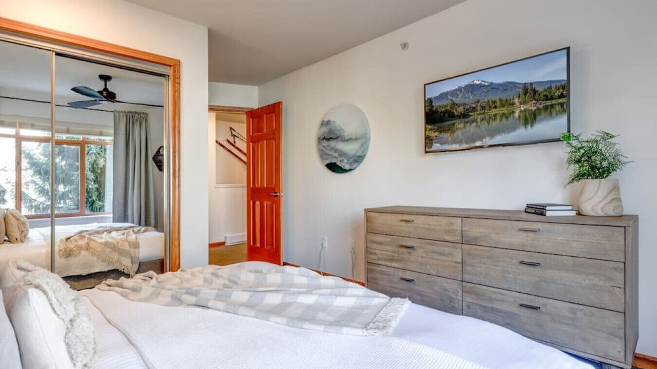 Photo of Bedroom in Whistler Cay Heights