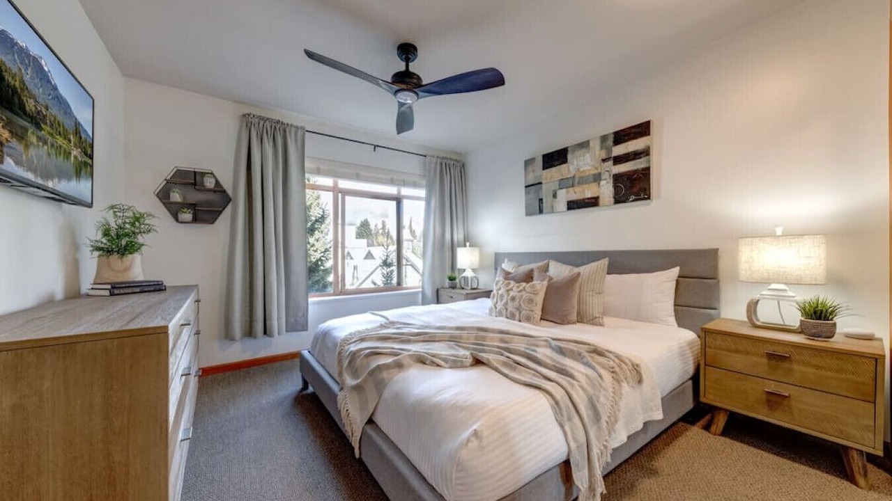 Photo of Bedroom in Whistler Cay Heights