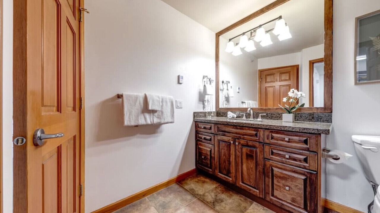Photo of Bathroom in Whistler Cay Heights