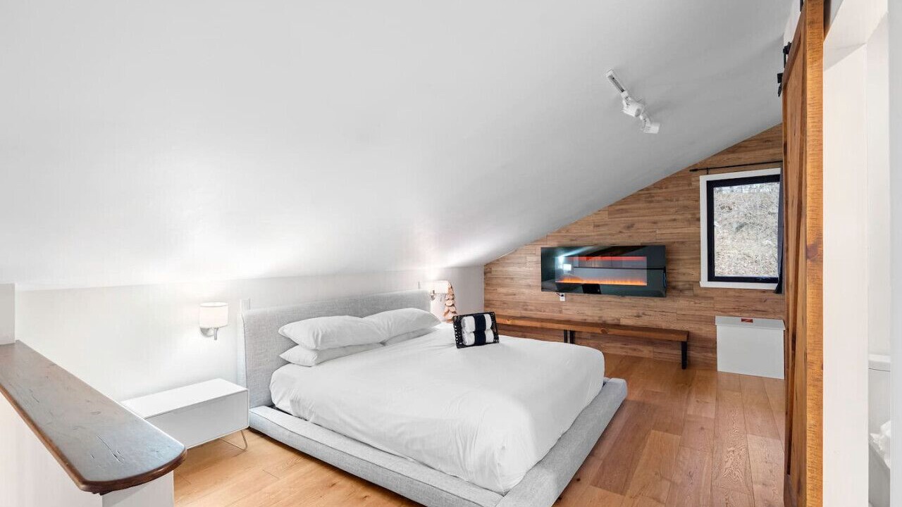 Photo of Bedroom in Mont-Tremblant