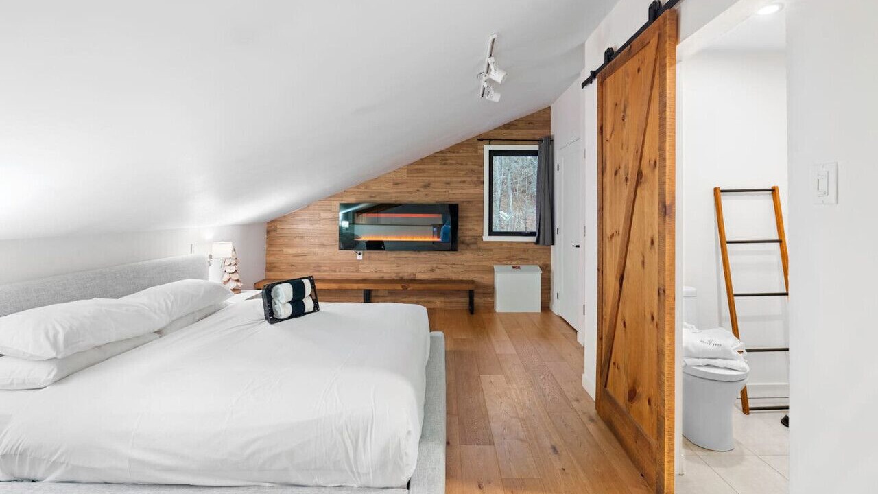 Photo of Bedroom in Mont-Tremblant