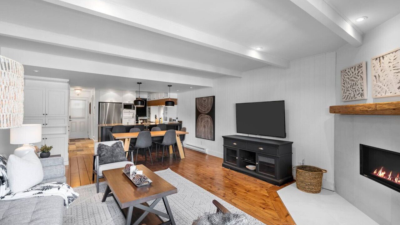 Photo of Livingroom in Mont-Tremblant