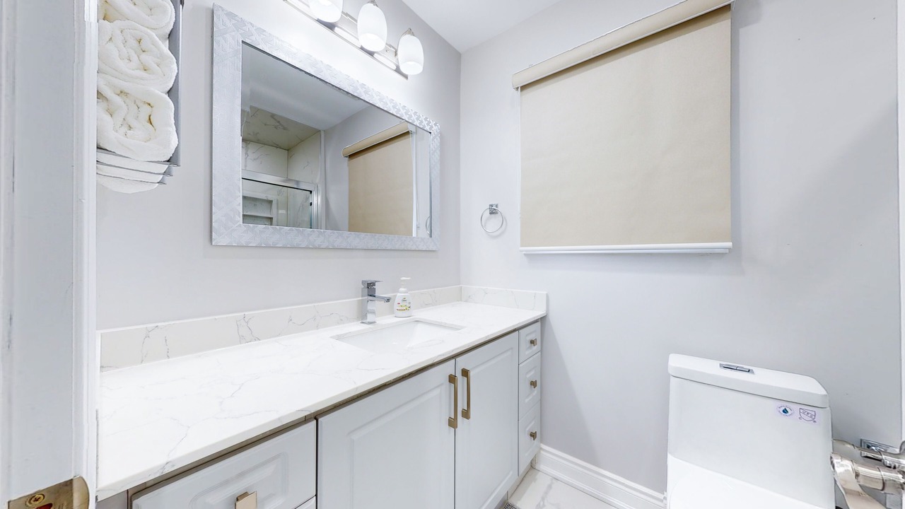 Photo of Bathroom in Clarkson-Lorne Park