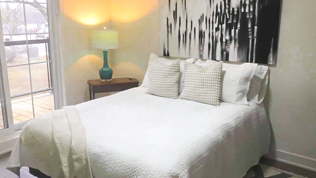 Photo of Bedroom in Jacksons Point