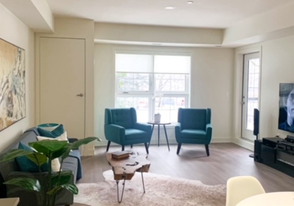 Photo of Livingroom in Jacksons Point