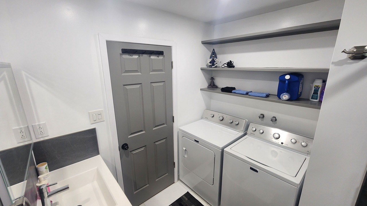 Photo of Bathroom in Longueuil