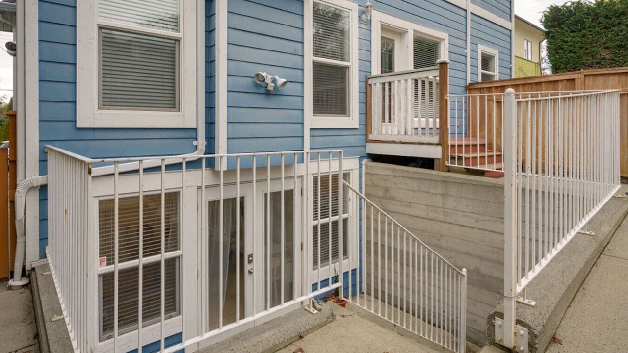 Photo of Outdoor in Hillside - Quadra - Downtown Blanshard