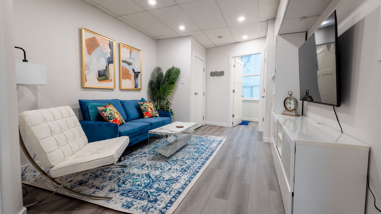 Photo of Livingroom in Downtown London