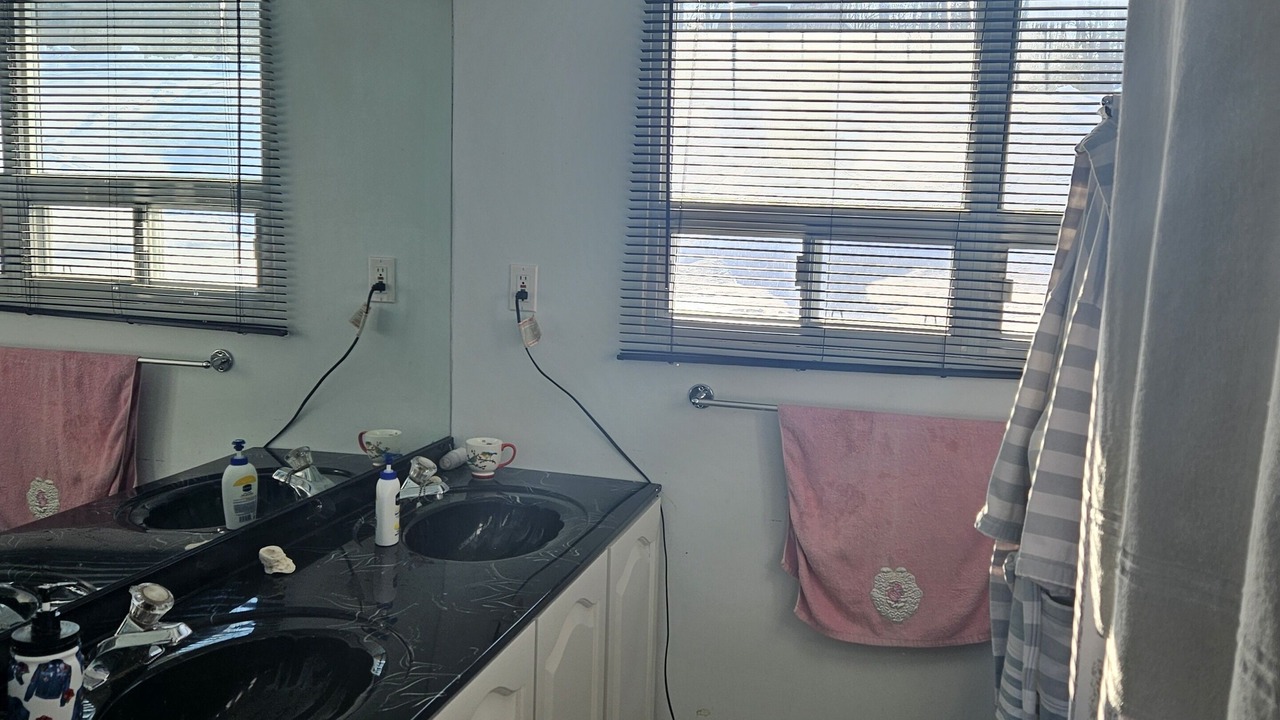 Photo of Bathroom in Campbellford