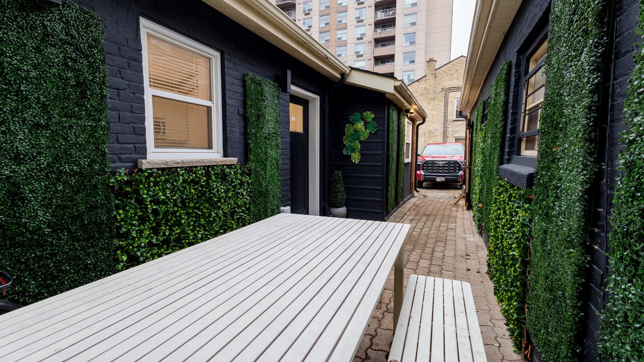 Photo of Outdoor in Downtown London