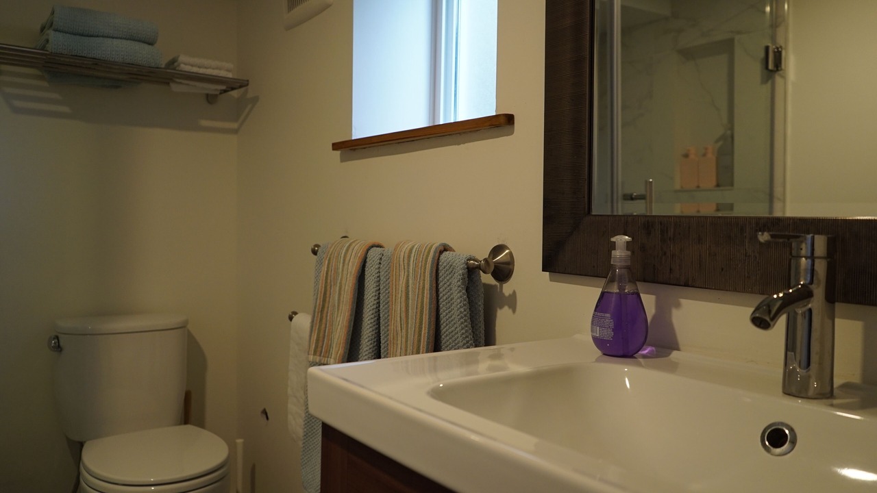 Photo of Bathroom in Riley Park