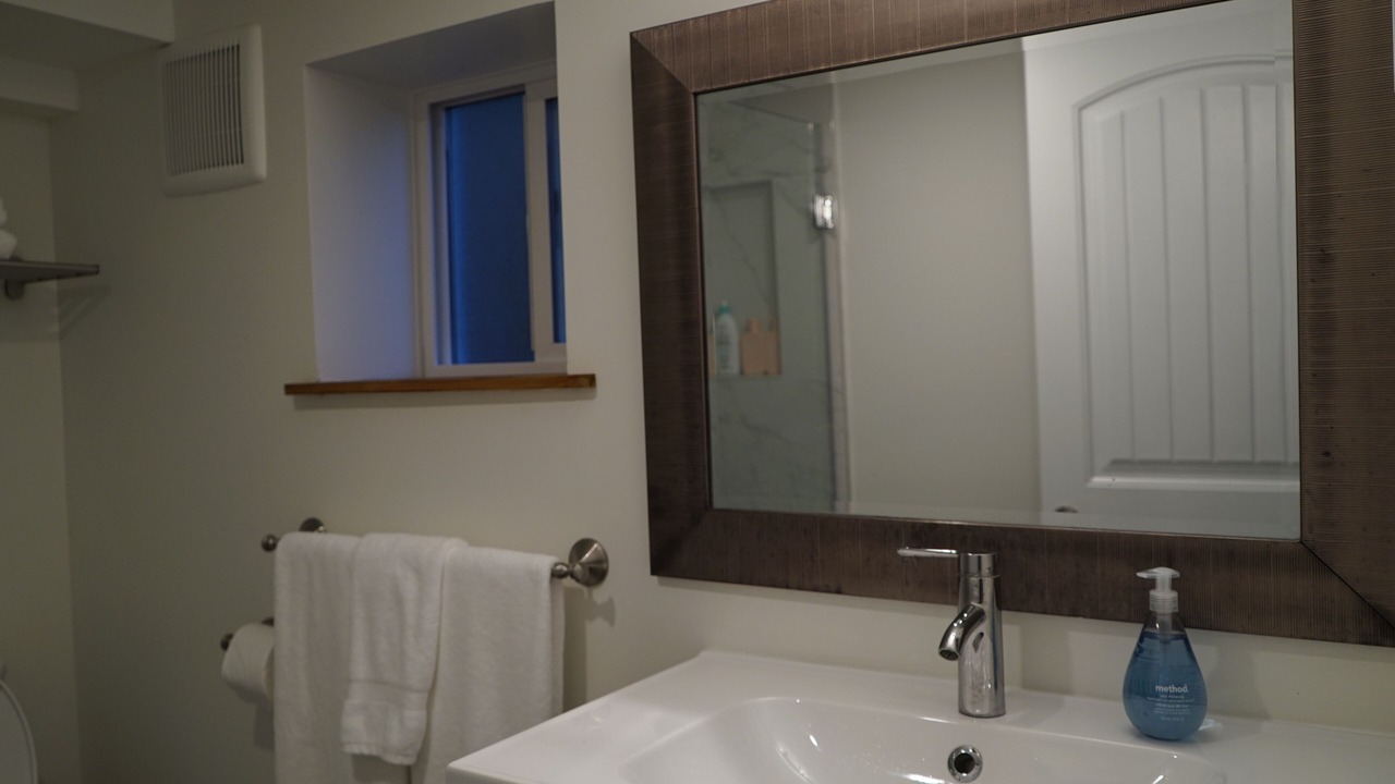 Photo of Bathroom in Riley Park
