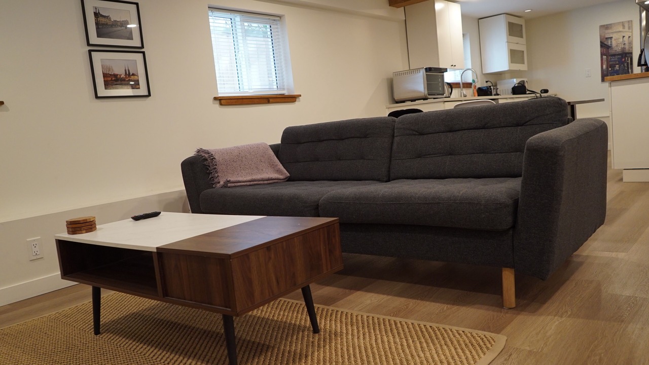 Photo of Livingroom in Riley Park