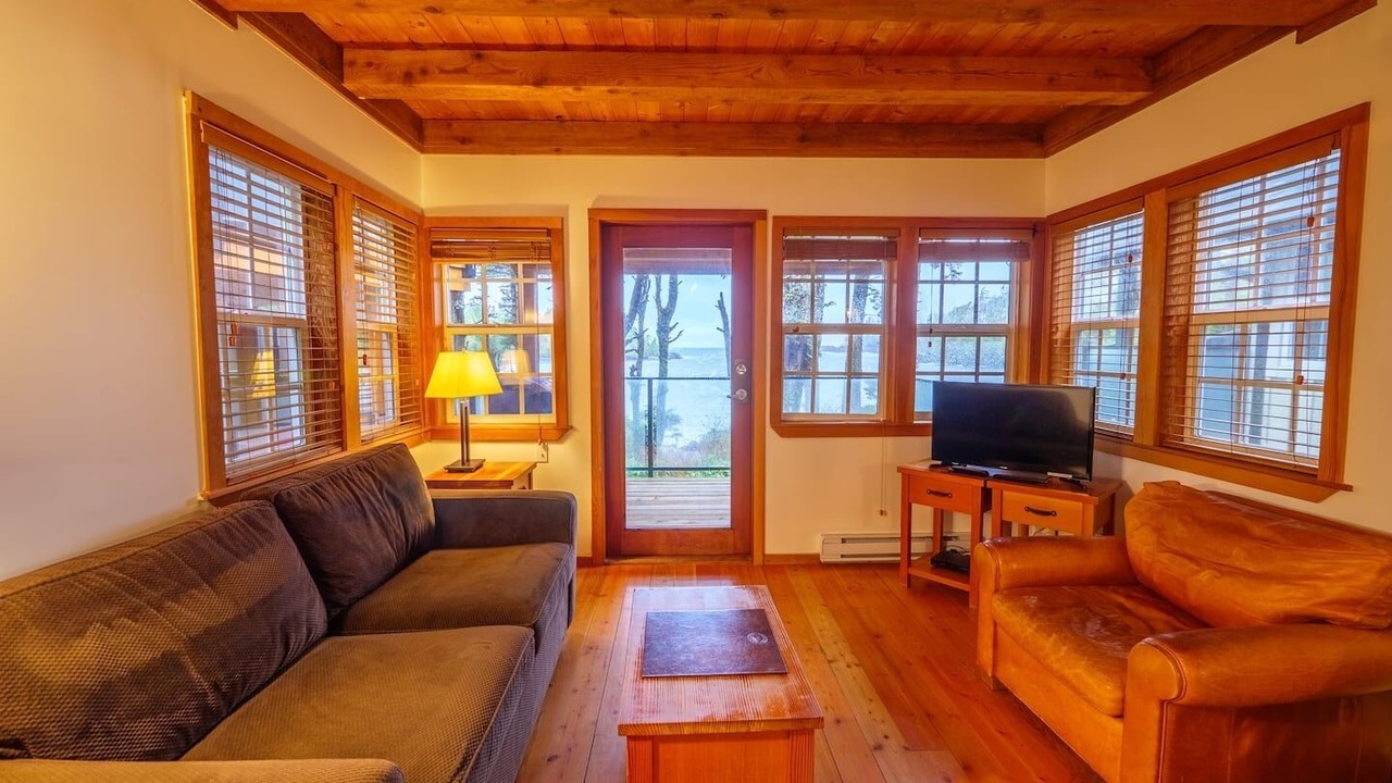 Photo of Livingroom in Ucluelet